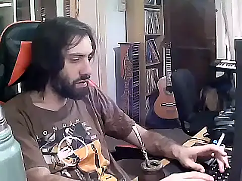 Snapshot of johnwood88 chatting on February 2025 10:48:02 AM johnwood88 online show from February 2025 10:48:02 AM