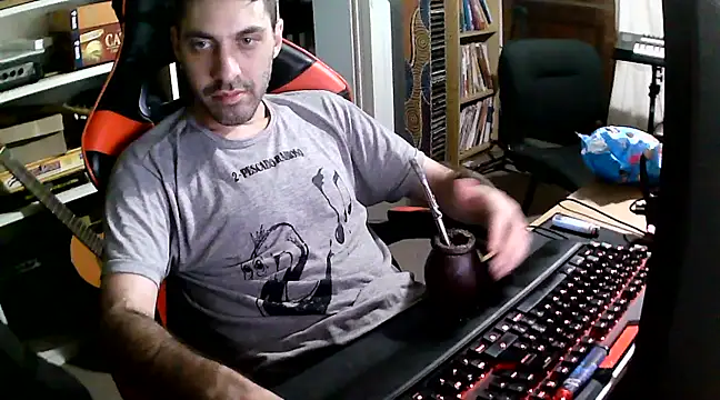 Snapshot of johnwood88 chatting on February 2025 10:44:01 AM johnwood88 online show from February 2025 10:44:01 AM