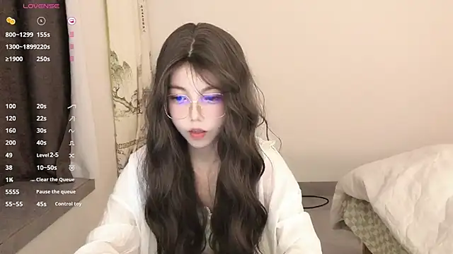 Snapshot of Yuki_111 chatting on December 2024 08:10:01 AM Yuki 111 online show from December 2024 08:10:01 AM