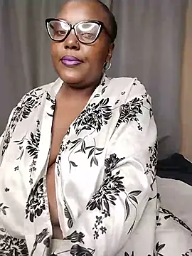 Snapshot of CHERRYYUMMY chatting on July 2026 04:48:02 PM CHERRYYUMMY online show from July 2026 04:48:02 PM