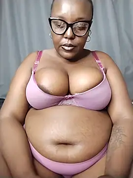 Snapshot of CHERRYYUMMY chatting on June 2026 11:41:01 AM CHERRYYUMMY online show from June 2026 11:41:01 AM