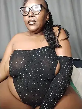 Snapshot of CHERRYYUMMY chatting on May 2026 11:19:02 AM CHERRYYUMMY online show from May 2026 11:19:02 AM