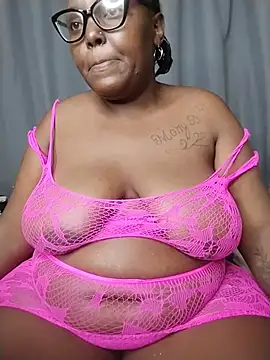 Snapshot of CHERRYYUMMY chatting on June 2026 01:27:01 PM CHERRYYUMMY online show from June 2026 01:27:01 PM