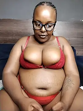 Snapshot of CHERRYYUMMY chatting on April 2026 11:18:02 PM CHERRYYUMMY online show from April 2026 11:18:02 PM