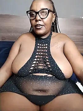 CHERRYYUMMY online show from March 2026 06:01:01 PM