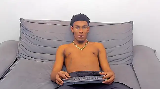 dominic hot69 online show from January 2025 04:01:01 AM