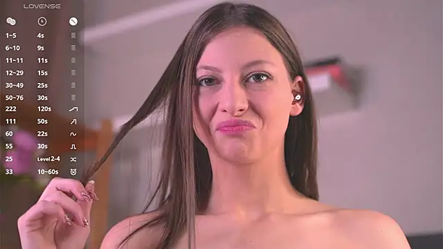 Snapshot of TayteHeston chatting on October 2025 04:12:02 AM TayteHeston online show from October 2025 04:12:02 AM