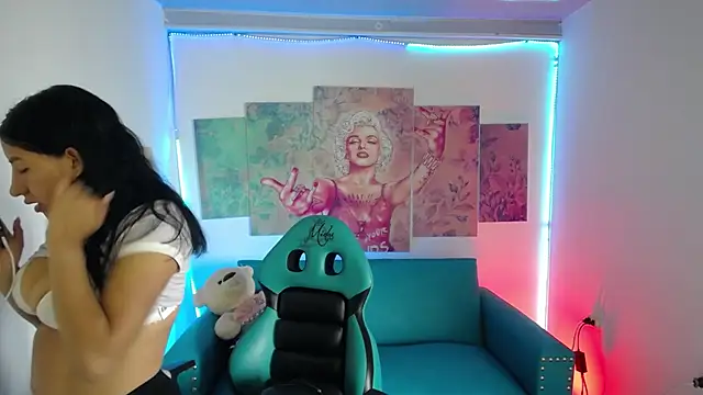 Sofi hot 4m online show from January 2026 01:48:02 PM