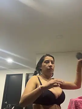 Sofi hot 4m online show from March 2026 12:27:01 AM