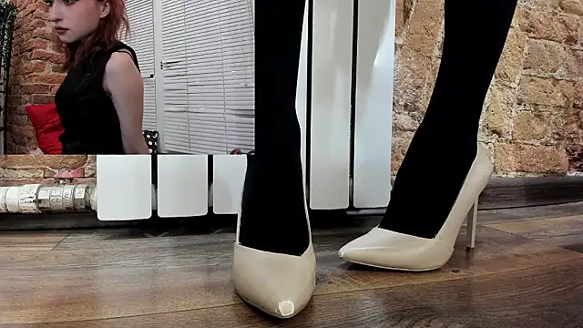 ElizaNik  online show from March 2026 11:08:01 PM