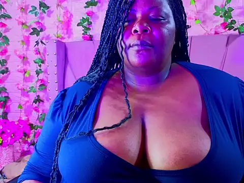 Snapshot of rocio_bbw_ chatting on October 2025 11:27:02 PM rocio bbw online show from October 2025 11:27:02 PM