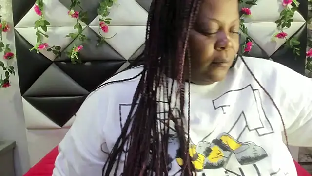 rocio bbw  online show from November 2025 08:31:01 PM