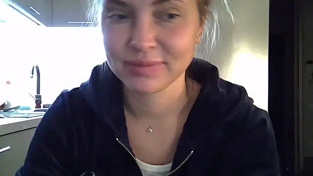 Snapshot of Lucky_Anna chatting on October 2025 07:06:01 PM Lucky Anna online show from October 2025 07:06:01 PM