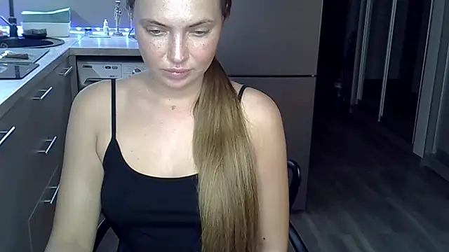 Lucky Anna online show from November 2025 06:12:02 PM