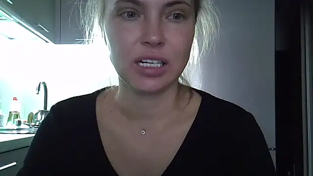 Snapshot of Lucky_Anna chatting on September 2025 06:08:01 AM Lucky Anna online show from September 2025 06:08:01 AM
