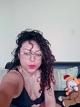 Lunavega1 online show from February 2026 05:03:02 PM