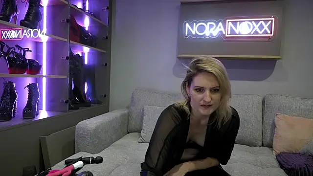 Snapshot of NoraNoxx chatting on June 2026 08:20:02 PM NoraNoxx online show from June 2026 08:20:02 PM