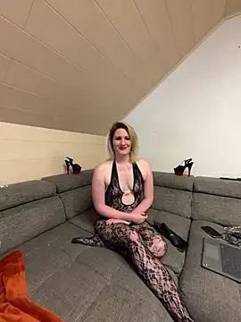 NoraNoxx online show from March 2025 09:22:01 PM
