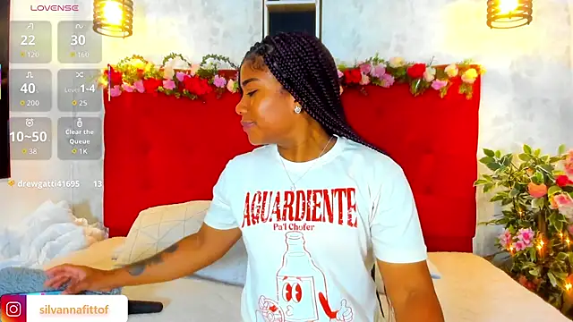 SilvannaFit online show from December 2025 12:05:01 PM