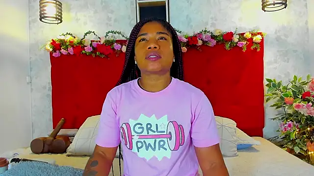 SilvannaFit online show from January 2026 12:00:01 PM