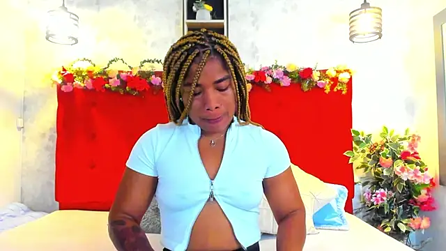 SilvannaFit online show from February 2026 09:00:02 AM