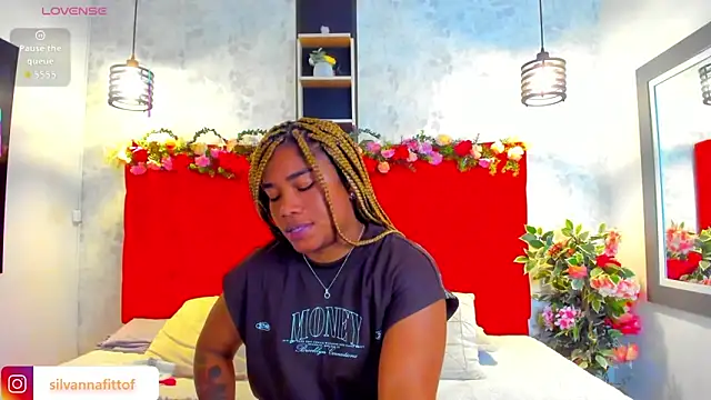 SilvannaFit online show from February 2026 12:04:01 PM