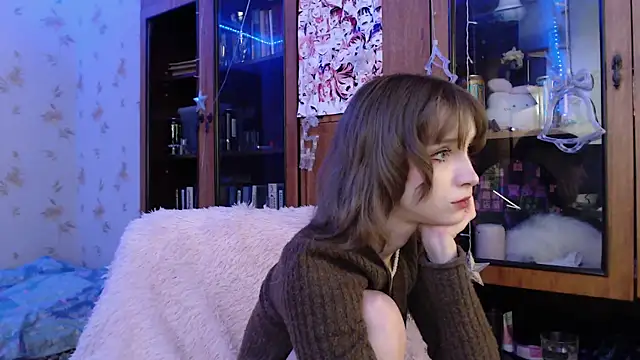 cloudgirrl online show from January 2025 09:22:01 PM