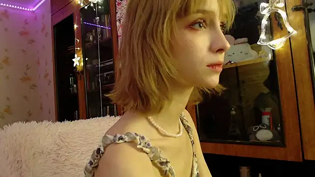 cloudgirrl online show from January 2025 10:15:01 PM