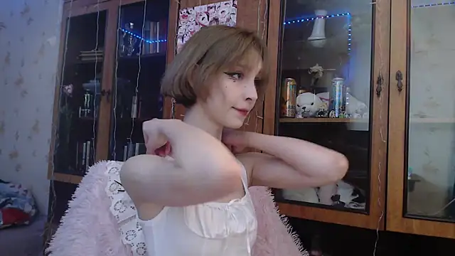 cloudgirrl online show from February 2025 09:38:01 PM