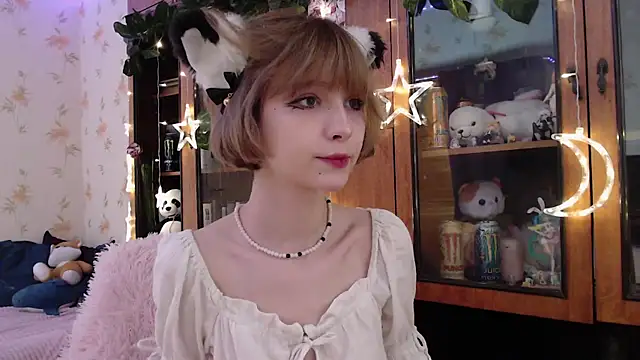 cloudgirrl online show from March 2025 10:10:01 PM