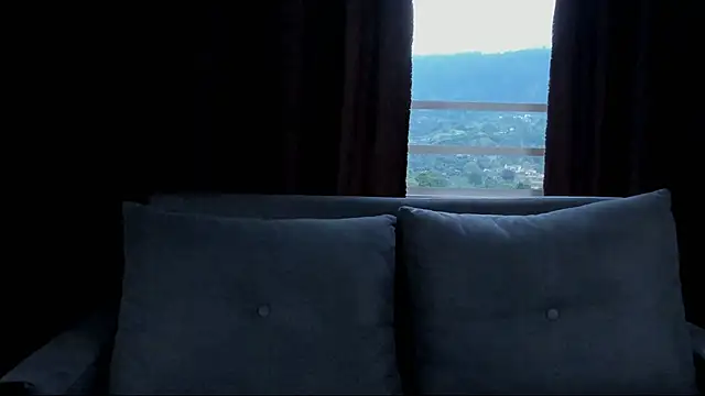 lnxmst online show from February 2026 10:40:01 PM