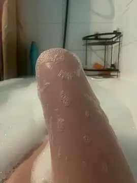 liloucamchaudee online show from January 2026 08:35:01 PM