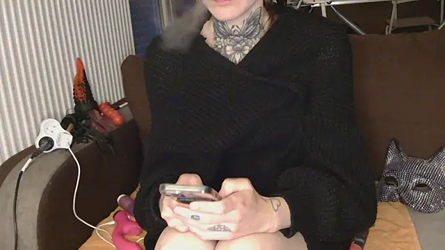 liloucamchaudee online show from April 2026 06:52:01 PM