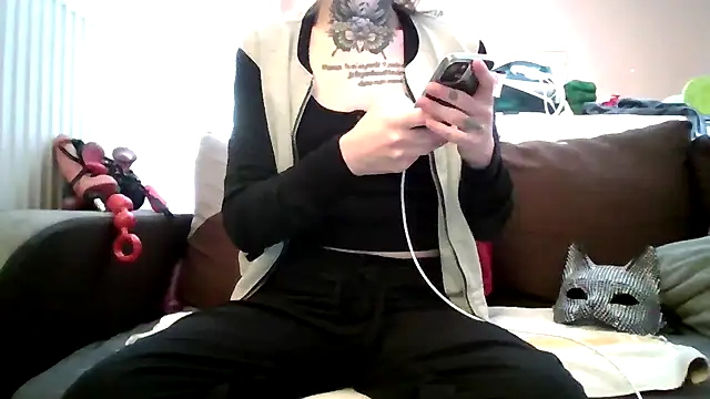 liloucamchaudee online show from March 2026 08:18:02 AM