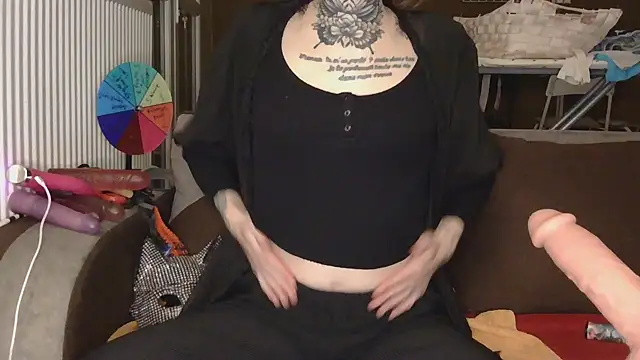 liloucamchaudee online show from February 2026 08:17:02 PM