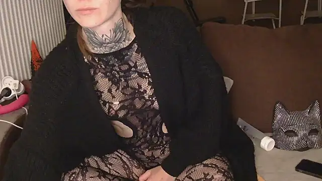 liloucamchaudee online show from April 2026 07:19:01 PM