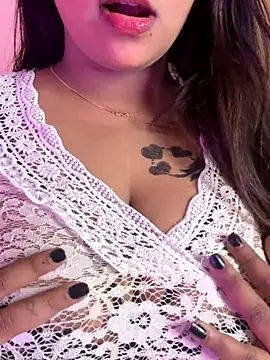 Snapshot of wildestcouplee chatting on November 2025 03:07:02 AM wildestcouplee online show from November 2025 03:07:02 AM