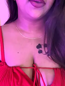 Snapshot of wildestcouplee chatting on September 2025 07:02:01 PM wildestcouplee online show from September 2025 07:02:01 PM