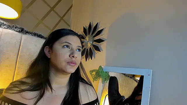 frreeya online show from December 2025 11:56:01 AM