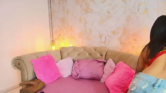 khloeblake online show from April 2026 05:36:01 AM