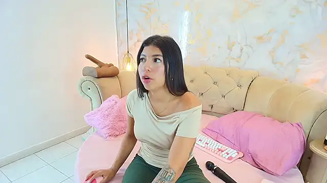 khloeblake online show from November 2025 05:11:02 AM