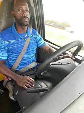 Melaneighted online show from April 2026 02:47:02 PM