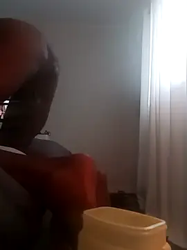 Melaneighted online show from April 2026 07:09:01 PM