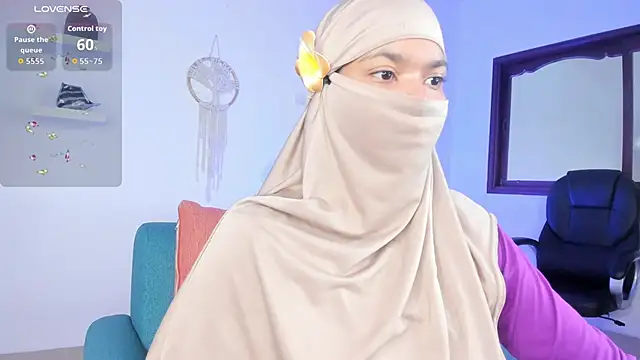 Snapshot of saray_halam chatting on November 2025 01:04:01 PM saray halam online show from November 2025 01:04:01 PM