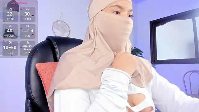 Snapshot of saray_halam chatting on November 2025 06:12:02 PM saray halam online show from November 2025 06:12:02 PM