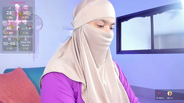 Snapshot of saray_halam chatting on November 2025 06:14:01 PM saray halam online show from November 2025 06:14:01 PM