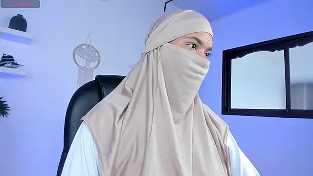 Snapshot of saray_halam chatting on October 2025 05:58:02 PM saray halam online show from October 2025 05:58:02 PM