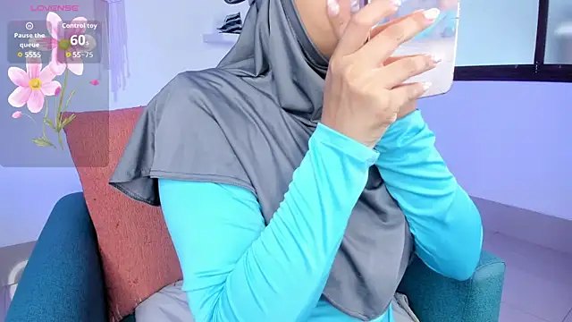 Snapshot of saray_halam chatting on October 2025 06:07:01 PM saray halam online show from October 2025 06:07:01 PM