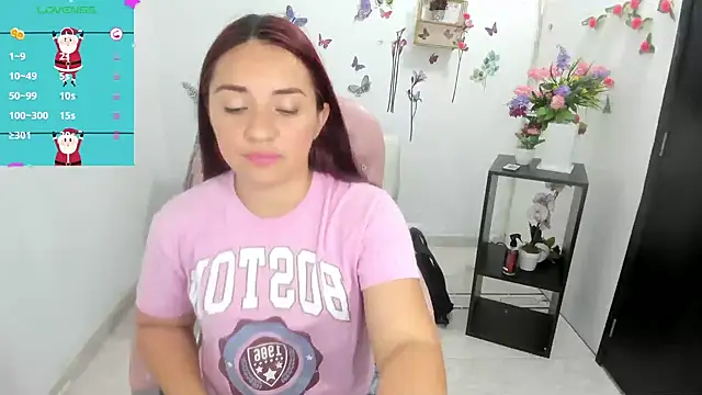 nicoll crazzy online show from December 2025 02:43:02 PM