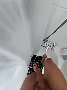 Snapshot of THOMS-90 chatting on January 2025 05:15:01 PM THOMS-90 online show from January 2025 05:15:01 PM